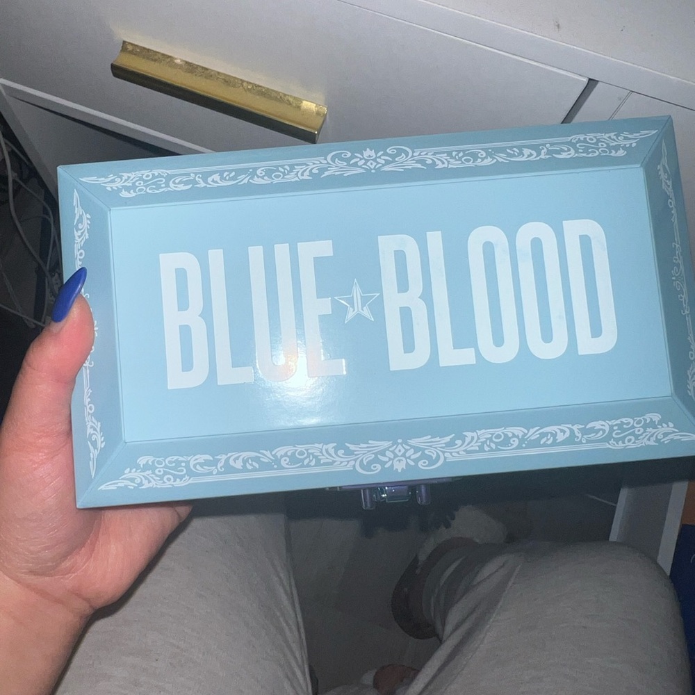 Jeffree Star Blue Blood Eyeshadow Palette